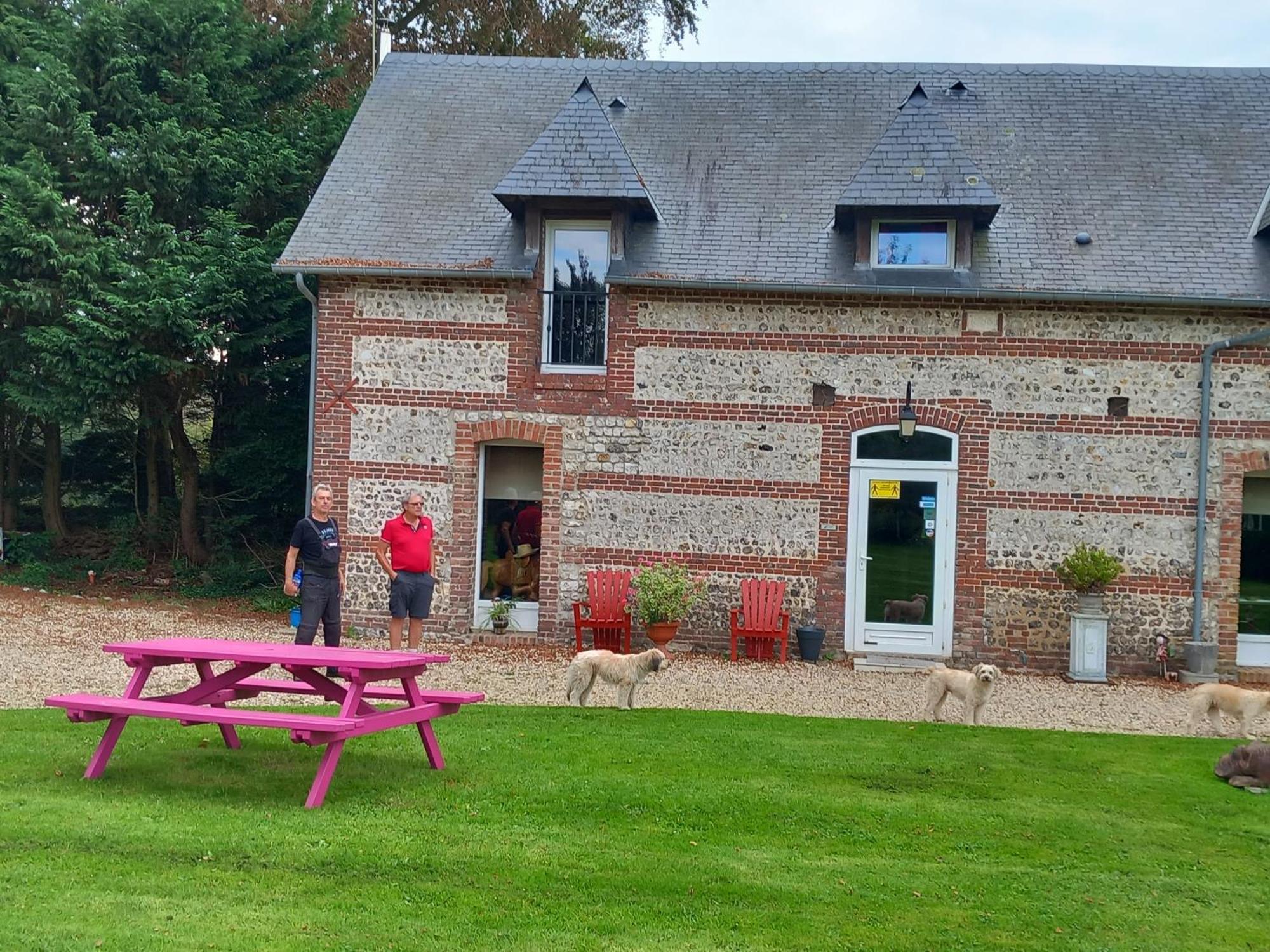 Maison De Vacances Clos Des Hogues Entre Etretat Et Fecamp Saint-Léonard Exteriör bild